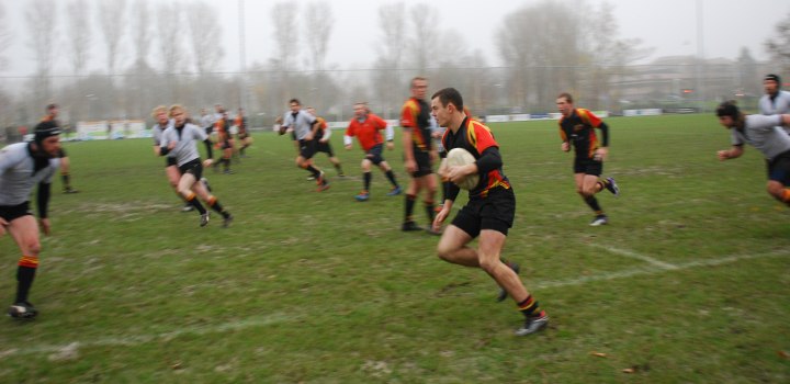 Alkmaarse Rugby UFC geeft in 2e helft de wedstrijd weg (FOTO)