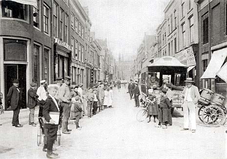 Proef van een jaar voor nieuwe bestrating in de Langestraat