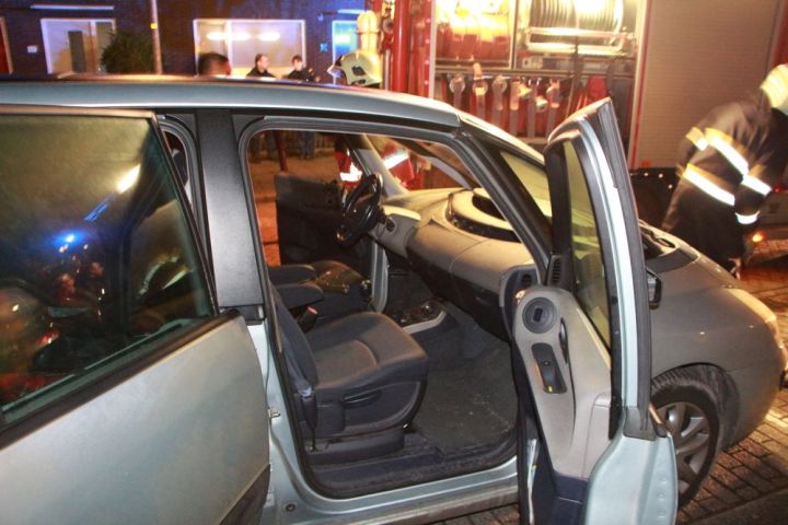 20131220 autobrand kortsluiting 1
