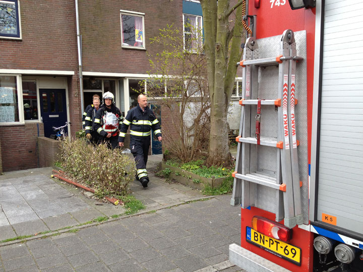 Oven in keuken van woning in Kajakstraat vat vlam