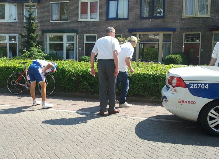 op volle snelheid de Gedempte Nieuwesloot op